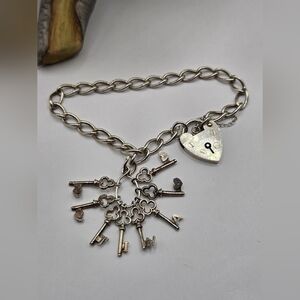 Vintage Sterling Silver Heavy Curb Link Bracelet With Padlock And Keys
